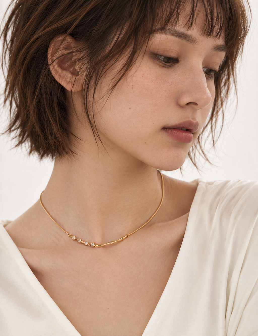 Small Turn Necklace