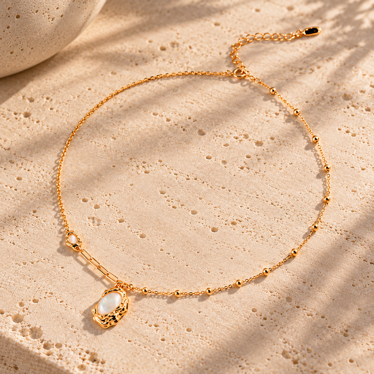 Soft Current Necklace